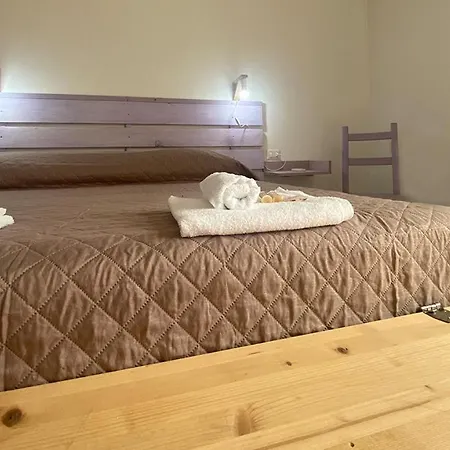 Hotel I Tre Schen Calasetta