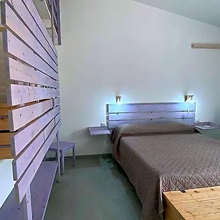 I Tre Schen Hotel Calasetta